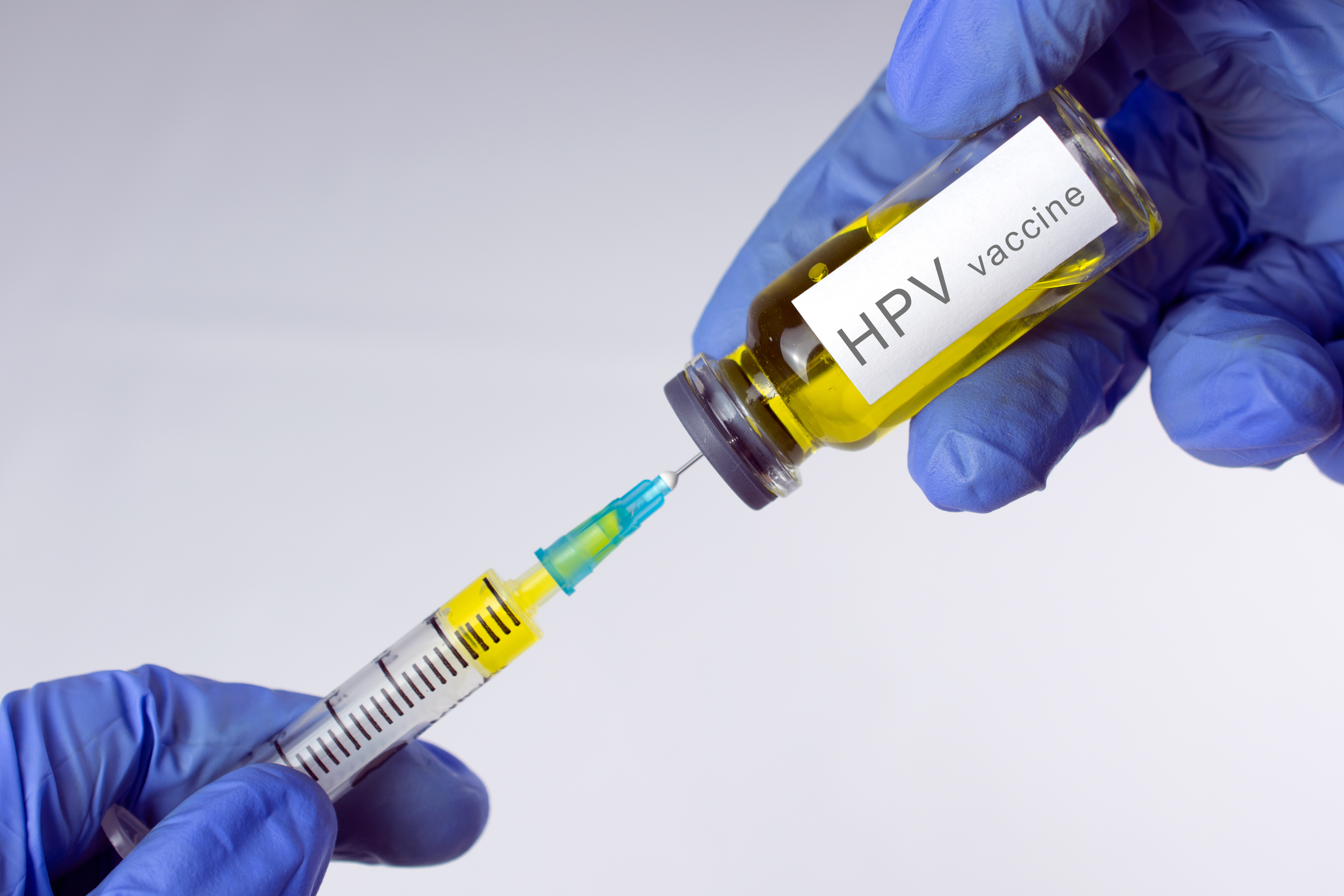 Vaccin HPV. Cand se face, cui se adreseaza si cat este de eficient vaccinul antiHPV