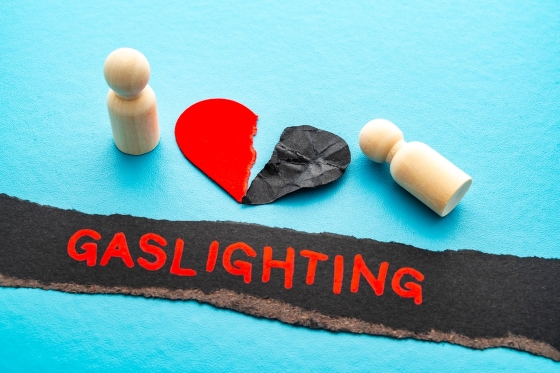 Gaslighting: ce este si cum va feriti de abuzul psihologic