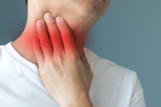 Abces periamigdalian: de ce apare, care sunt simptomele asociate, tratamente si preventie