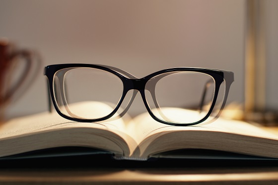 Vedere dubla (diplopie) – cauze, tratament, preventie