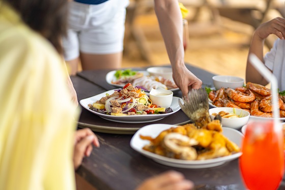 Vacanta la mare si gastroenterocolita – cauze si sfaturi pentru preventie