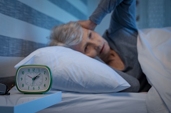 Insomnia la persoanele varstnice. Cauze si abordari terapeutice