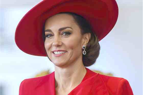 Kate Middleton si secretul unui picior foarte usor ...