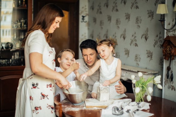 10 practici de parenting pentru o viata de familie mai linistita