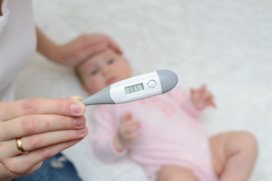 Care este temperatura normala la bebelusi si cand se instaleaza febra?