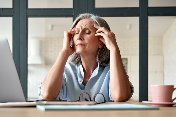 5 afectiuni cu care se pot confrunta femeile aflate la menopauza