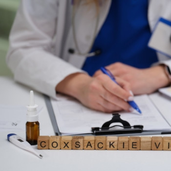 Infectia cu virusul Coxsackie: ce este si cum se manifesta