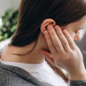 Senzatie de urechi infundate si presiune in cap: cauze si solutii