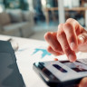 Efectele retelelor de socializare asupra creierului: de ce nu va puteti opri din scrolling
