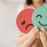 Emotii negative: le dam sau nu “la o parte”?