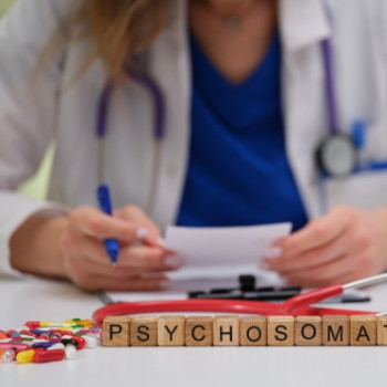 Boala psihosomatica: ce este, diagnostic, tratament, strategii de gestionare si vindecare