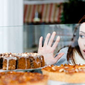 Pofta de dulce: de ce apare si cum o controlam