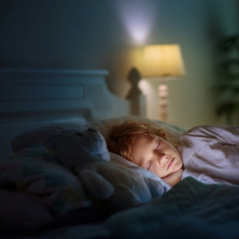 Rutina de somn la copiii cu autism: sfaturi si recomandari