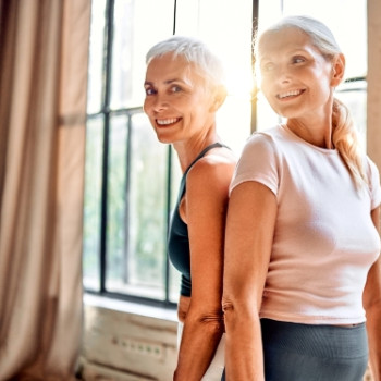 Exercitii de echilibru pentru varstnici: aflati cum puteti preveni accidentarile