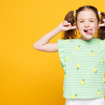 Bubitele pe limba la copii sunt inofensive? Ce spun medicii