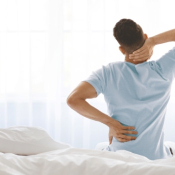 De ce durerea de spate este mai intensa dimineata si ce puteti face in aceasta privinta