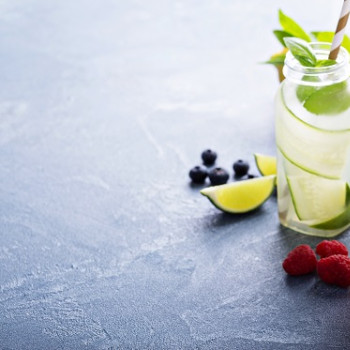 Hidratare cu fructe si legume: cele mai bune surse de apa din alimentatie
