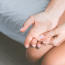 Amortirea mainilor in somn – cauze si solutii
