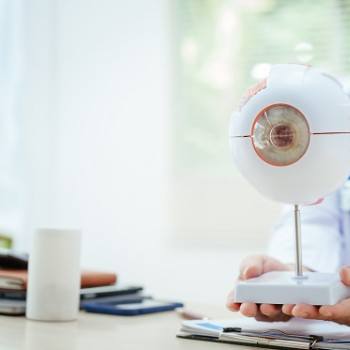 Aparatul lacrimal: anatomie, rol si functii, afectiuni asociate