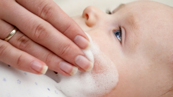 acneea-bebelusului-recomandari