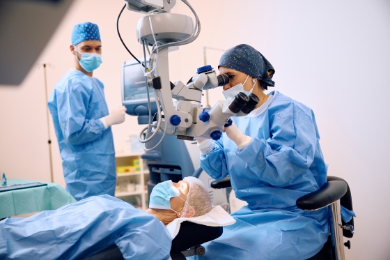 Vitrectomie-procedura-si-recuperare-postoperatorie
