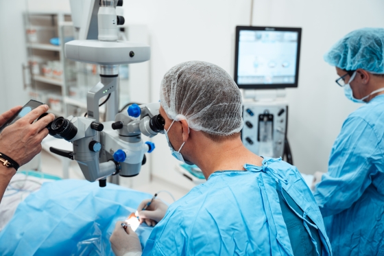 Vitrectomie-pregatire-pentru-operatie-si-recuperare-postoperatorie