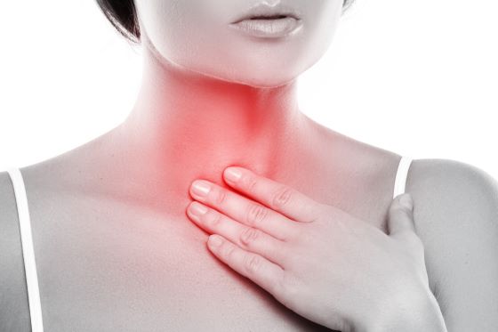 corzi-vocale-inflamate-cauze-si-solutii