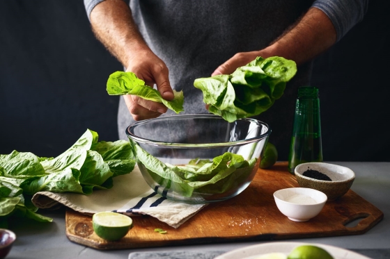 salata-verde-alimente-de-primavara