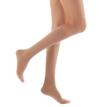 Ciorapi compresivi clasa I Rayat AD, pana la genunchi, cu varf inchis